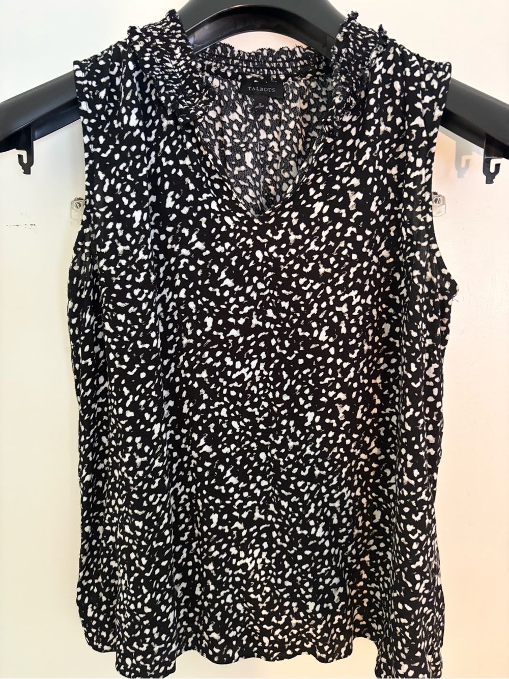 Talbots black and white sleeveless blouse